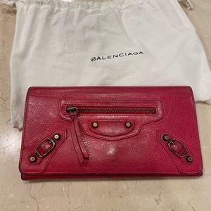 Balenciaga wallet in pink. Authentic.